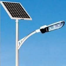 আউটডোর LED স্মার্ট সোলার স্ট্রিট লাইট 10800lm ফ্লাক্স স্মুথ সারফেস 12.8V V